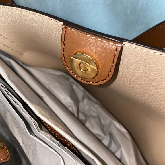 Michael Kors Emilia Tote Leather Bag